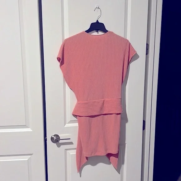 ⭐️Saylor: Yelle Ribbed pink front tie dress - Picture 3 of 7